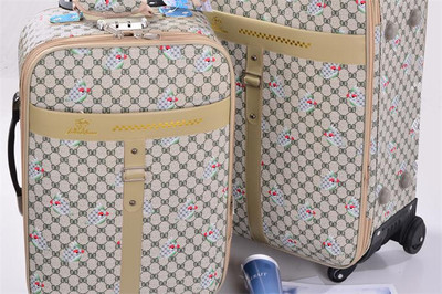 龍門(mén)箱包皮具加盟連鎖火爆招商中-全球加盟網(wǎng)JiaMeng.com